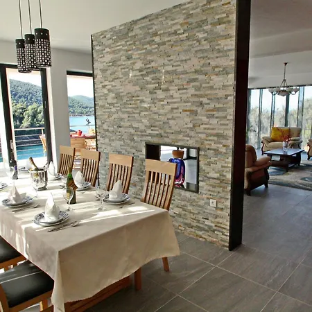 Luxurioese Hera- Korcula- Am By Interhome בית נופש